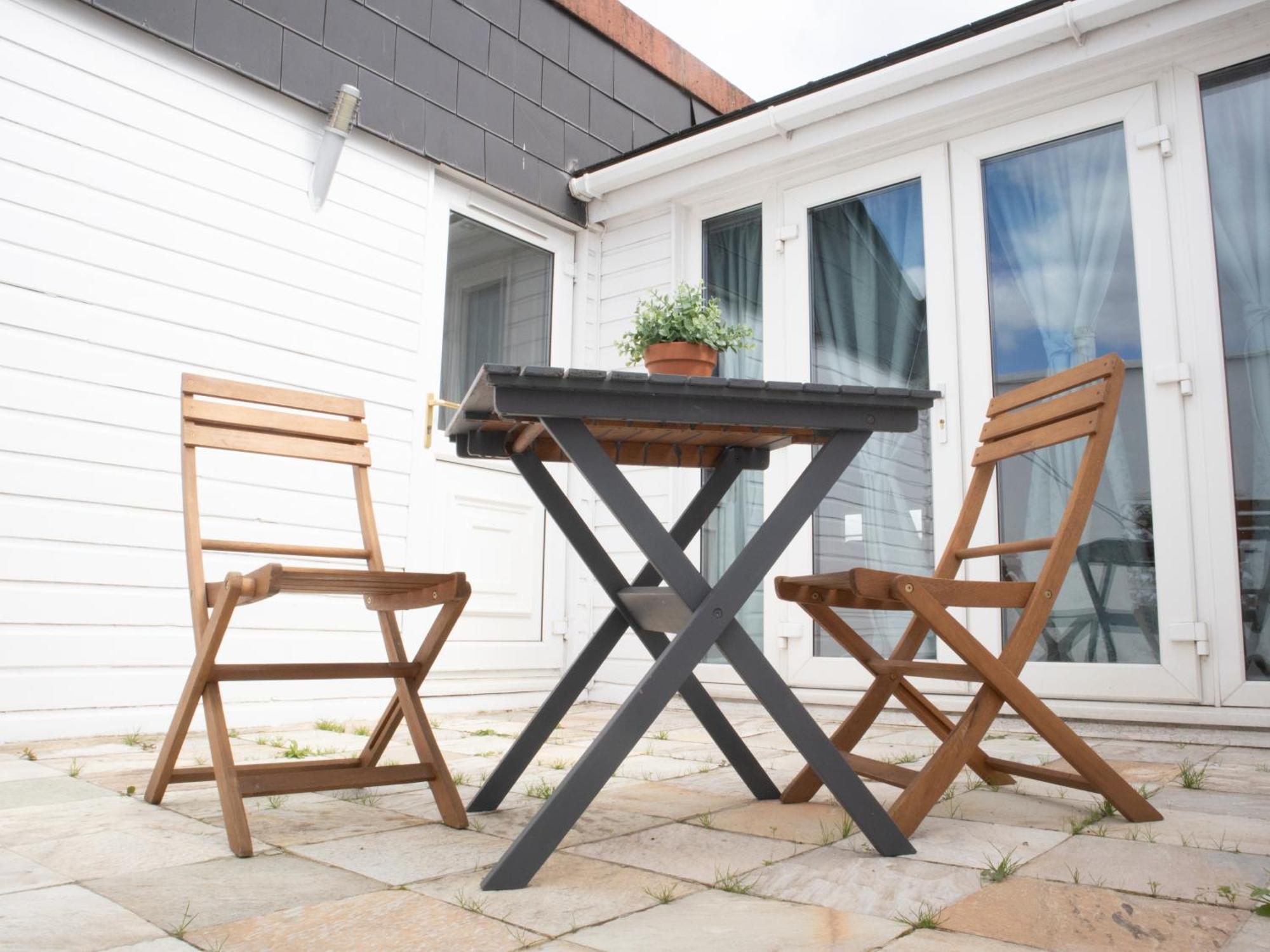 Appartamento Bright Private Terrace - Free Private Parking - Tv - Wifi - Netflix Croydon Esterno foto
