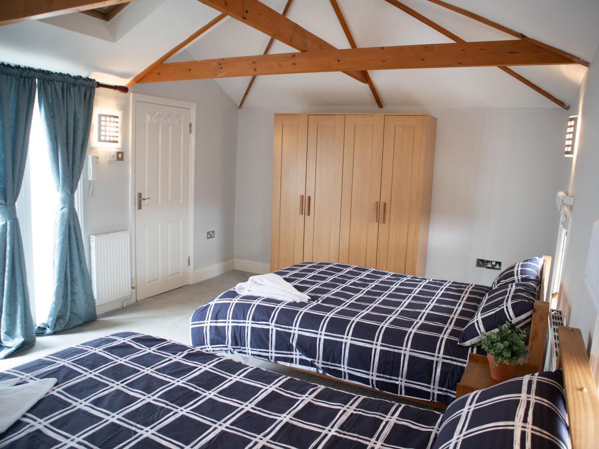 Appartamento Bright Private Terrace - Free Private Parking - Tv - Wifi - Netflix Croydon Esterno foto