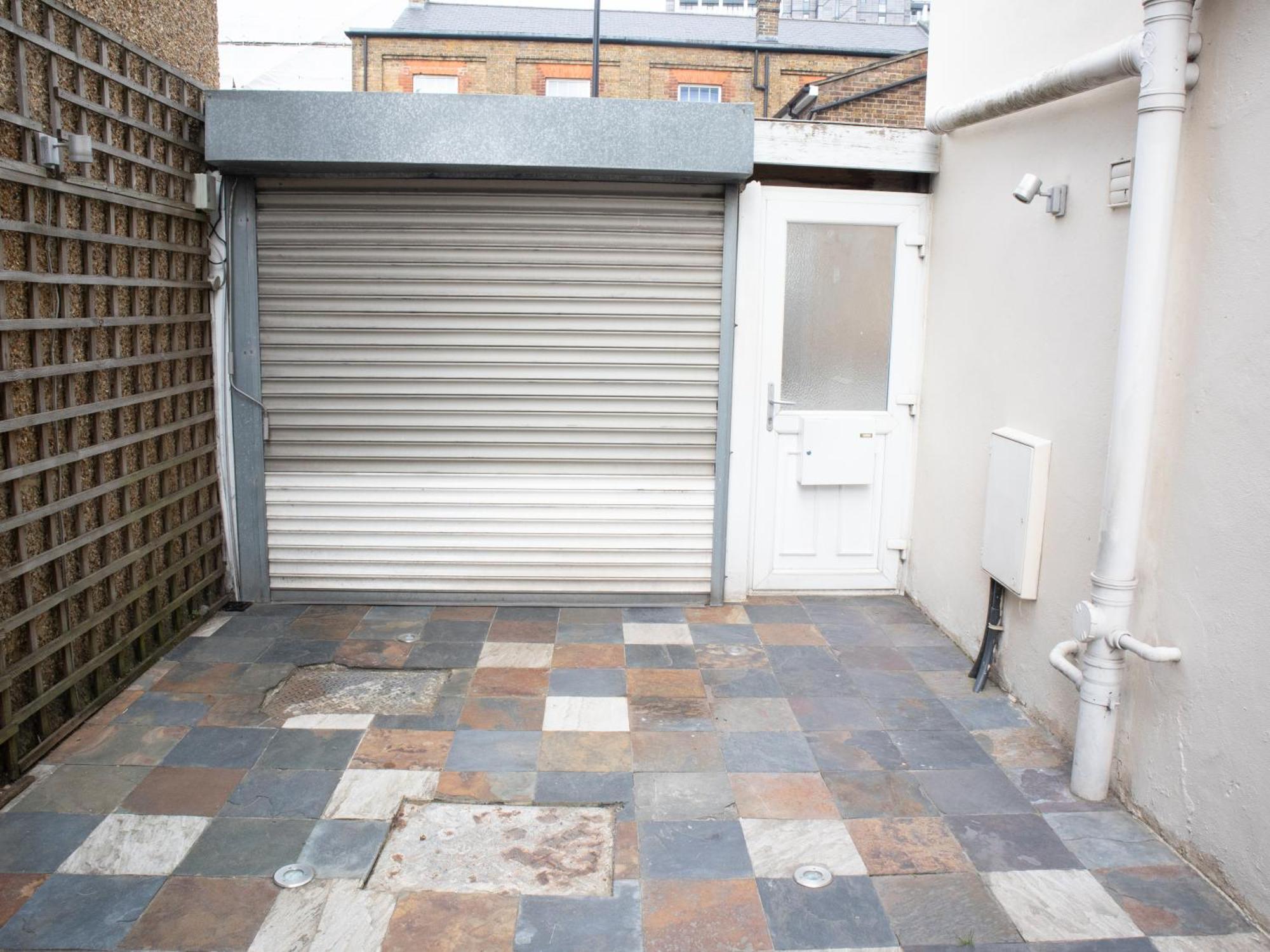 Appartamento Bright Private Terrace - Free Private Parking - Tv - Wifi - Netflix Croydon Esterno foto